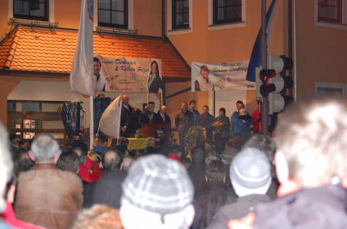Ansprache von Simone vor dem Rathaus