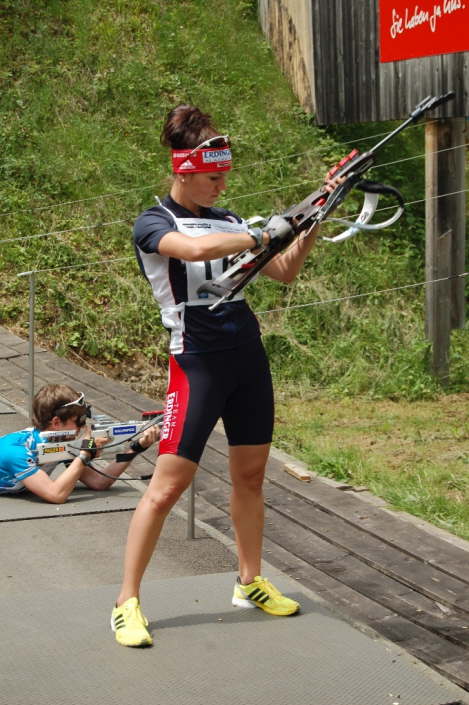 Kathrin im Stehendanschlag