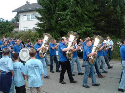 Musikverein Obernheim spielt ein St�ndchen