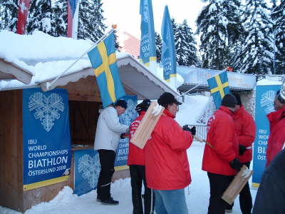 Wann f�hrt der Bus nach �stersund